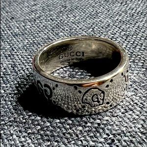 Gucci ghost ring